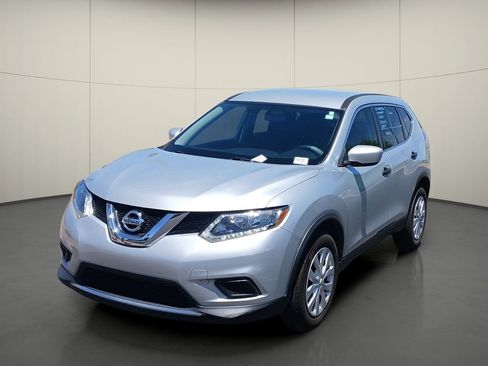 Used 2016 Nissan Rogue S FWD image 3