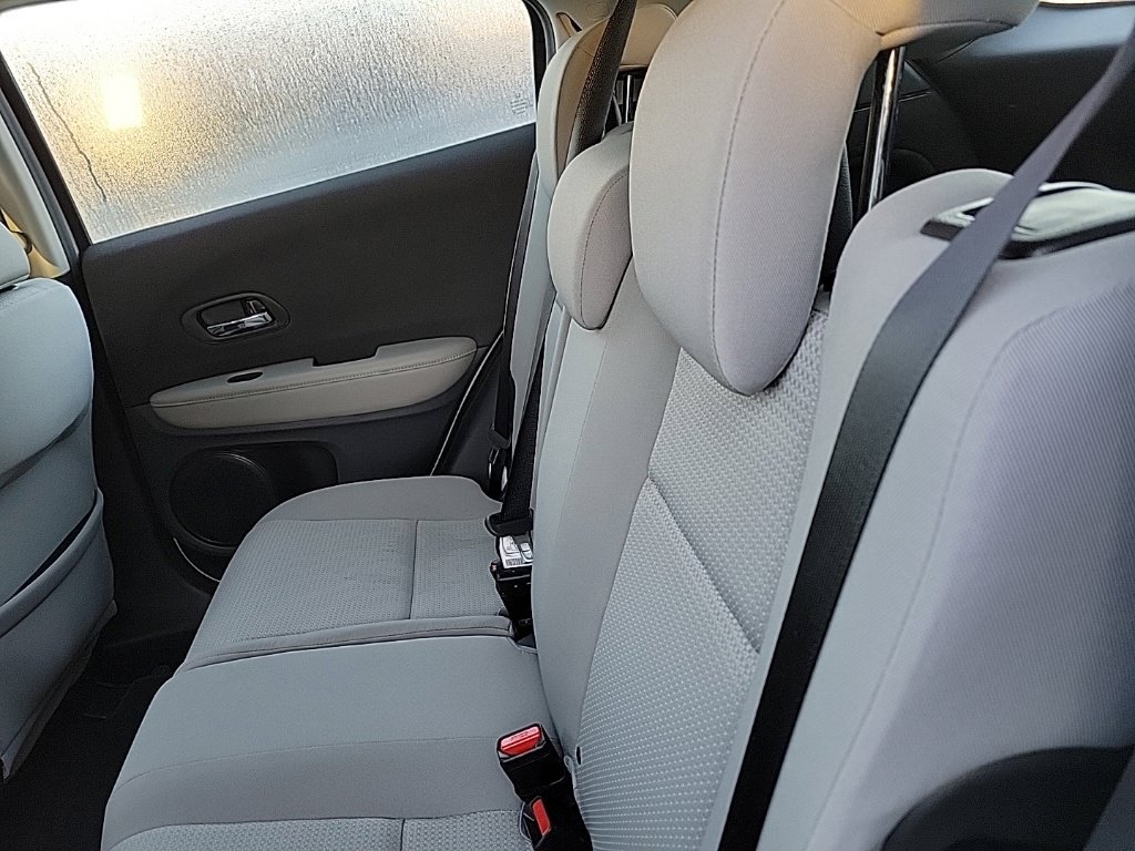 Used 2022 Honda HR-V LX image 12