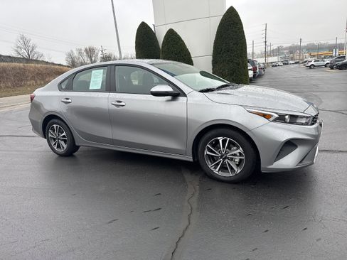 Used 2024 Kia Forte LXS w/ LXS Technology Package image 1