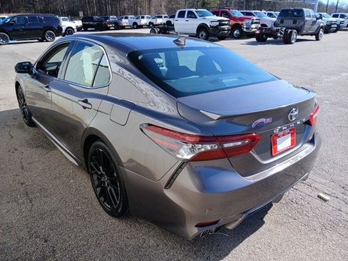 Used 2024 Toyota Camry XSE FWD image 5
