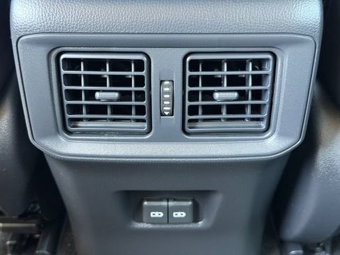 Used 2022 Toyota RAV4 XLE Premium FWD image 17