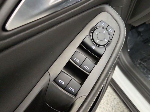 Used 2025 Buick Encore GX Preferred FWD image 29