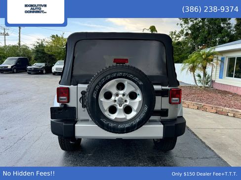 Used 2015 Jeep Wrangler Unlimited Sahara image 6
