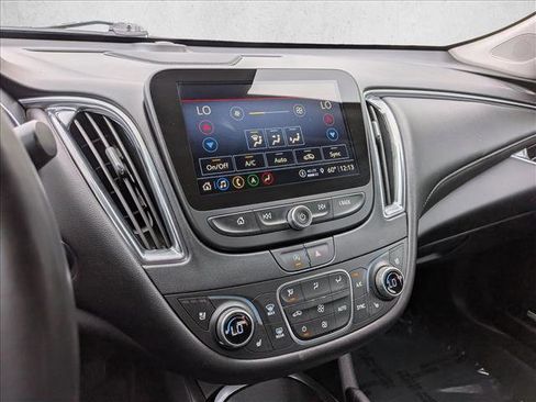 Used 2024 Chevrolet Malibu LT image 12