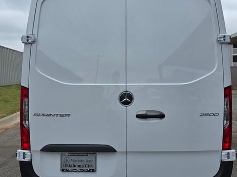 New 2026 Mercedes-Benz Sprinter 2500 image 2
