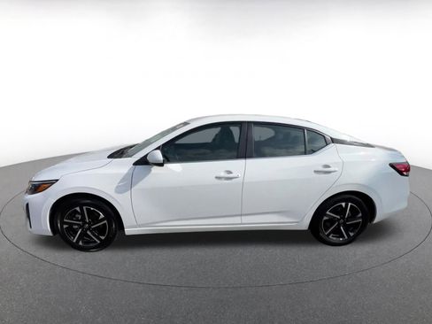Used 2025 Nissan Sentra SV FWD image 9