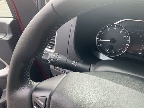Certified 2024 Nissan Frontier SL w/ Technology Package RWD image 23