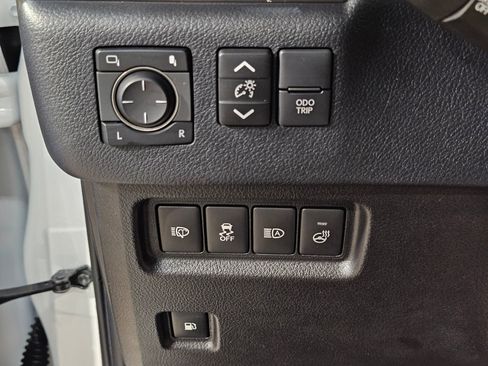 Used 2023 Lexus GX 460 Premium w/ Premium Package AWD/4WD image 26
