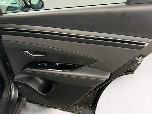 Used 2023 Hyundai Tucson Limited w/ Winter Package image 33