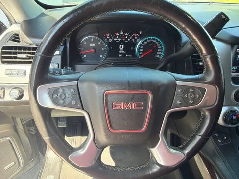 Used 2019 GMC Yukon SLT w/ Graphite Performance Edition AWD/4WD image 16