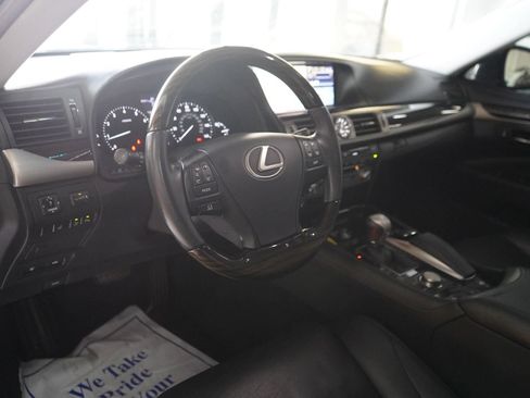 Used 2014 Lexus LS 460 RWD image 6