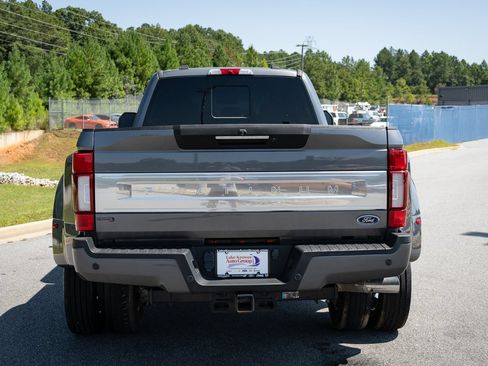 Used 2022 Ford F450 Platinum w/ FX4 Off-Road Package AWD/4WD image 19