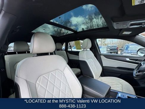 Certified 2024 Volkswagen Atlas Cross Sport SEL Premium R-Line AWD/4WD image 28