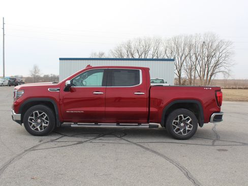 Used 2023 GMC Sierra 1500 SLT w/ SLT Premium Plus Package image 2