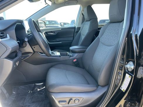 Used 2024 Toyota RAV4 XLE image 7