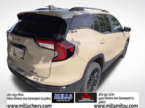 Used 2023 GMC Terrain SLE w/ Elevation Edition AWD/4WD image 3
