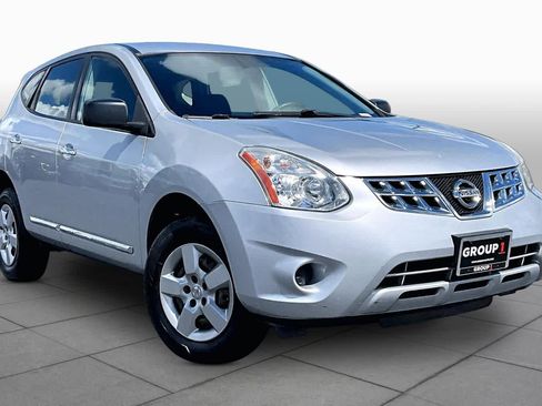 Used 2013 Nissan Rogue S FWD image 2