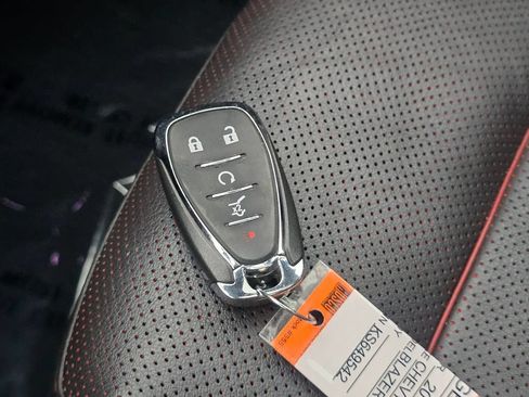 Used 2019 Chevrolet Blazer RS AWD/4WD image 36