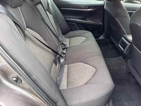 Used 2022 Toyota Camry LE image 36