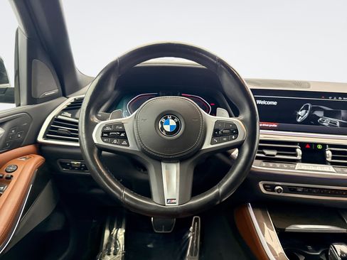 Used 2022 BMW X5 M50i image 12
