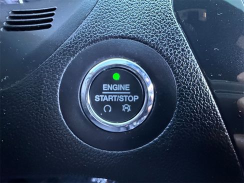 Used 2019 Ford Explorer Sport image 28