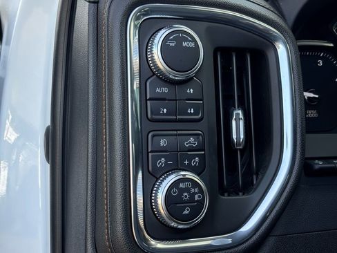 Used 2022 GMC Sierra 2500 AT4 w/ AT4 Premium Plus Package image 27