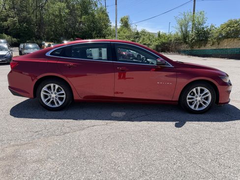 Used 2016 Chevrolet Malibu LT w/ Leather Package image 8