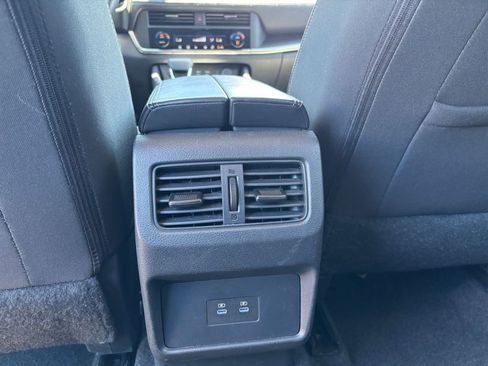 Used 2025 Nissan Rogue SV AWD/4WD image 24