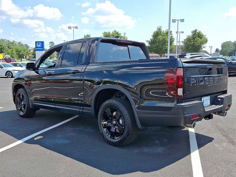 New 2025 Honda Ridgeline Black Edition image 3