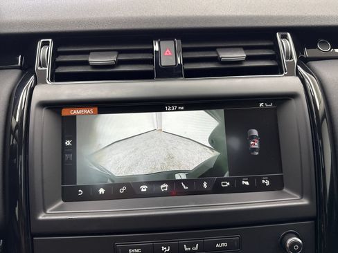 Used 2020 Land Rover Discovery SE AWD/4WD image 28