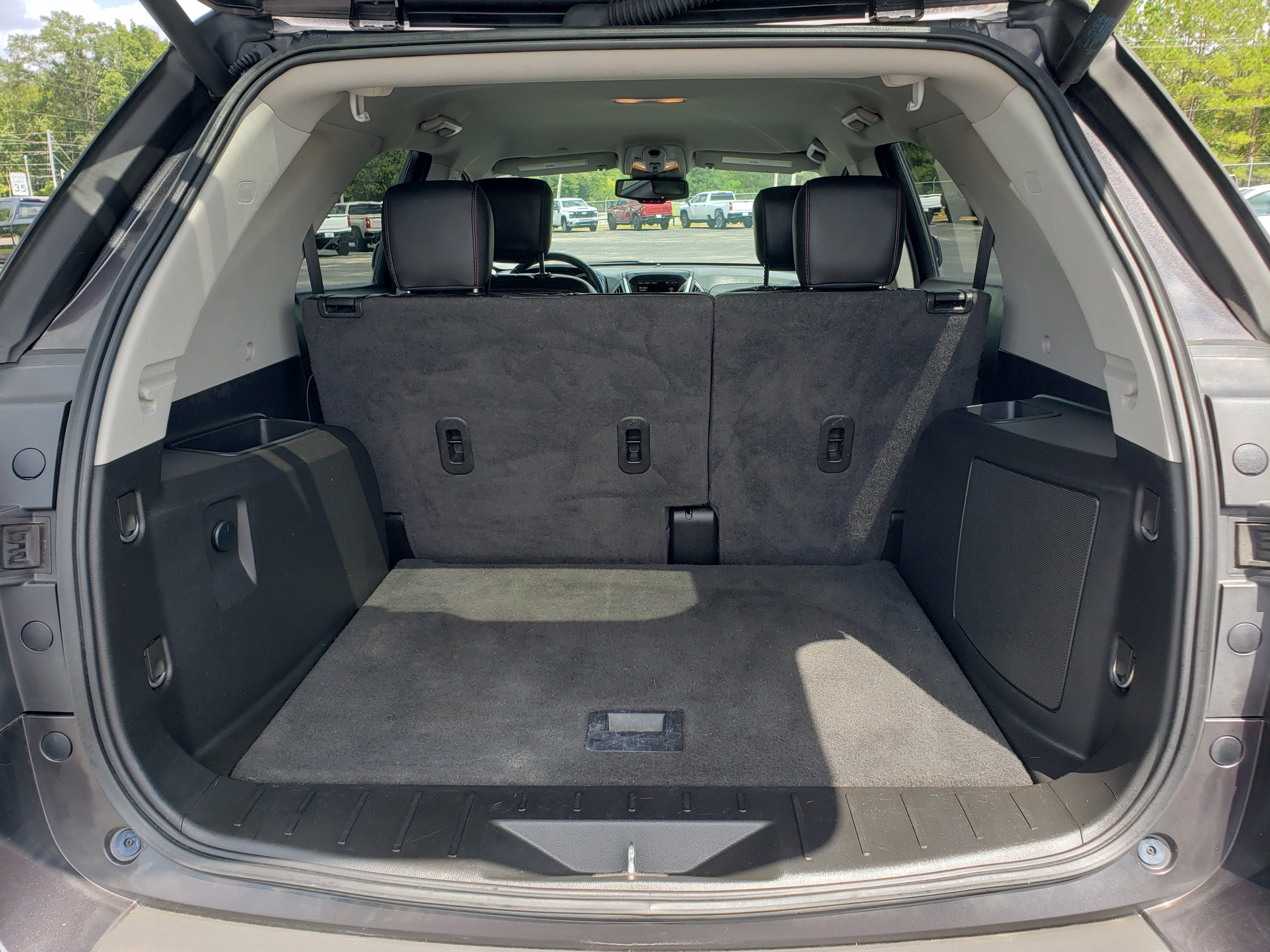 Used 2016 Chevrolet Equinox LTZ w/ Enhanced Convenience Package FWD image 10