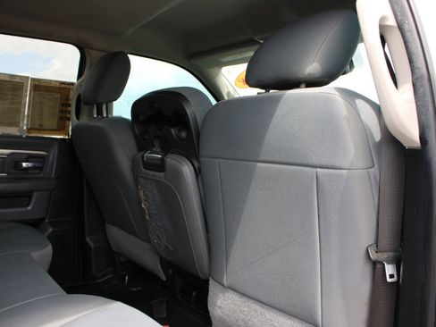 Used 2018 RAM 2500 SLT AWD/4WD image 29