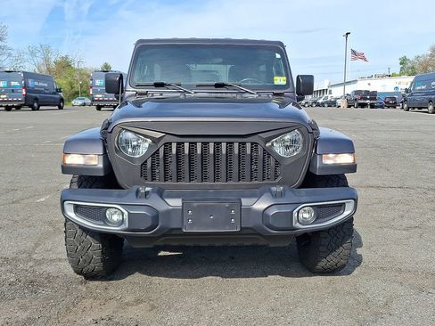 Used 2019 Jeep Wrangler Unlimited Sahara AWD/4WD image 5