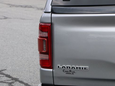 Used 2019 RAM 1500 Laramie AWD/4WD image 6