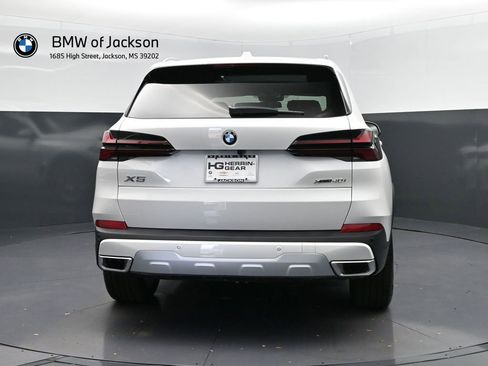 New 2026 BMW X5 xDrive40i w/ Climate Comfort Package AWD/4WD image 6