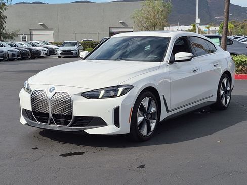 Certified 2025 BMW i4 eDrive40 w/ Premium Package RWD image 5