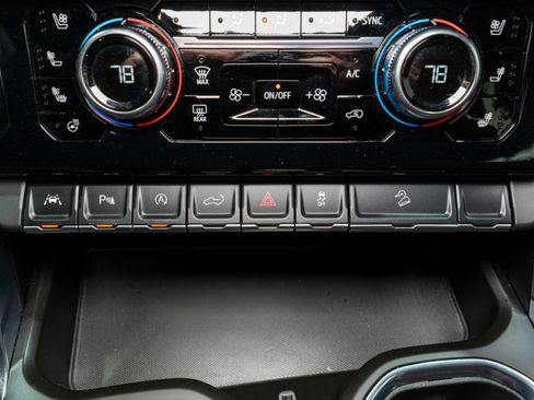 Used 2025 GMC Sierra 1500 Denali Ultimate image 28