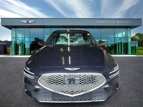 Used 2025 Genesis G70 2.5T image 2