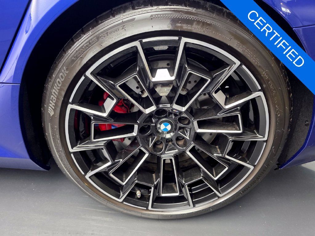 Certified 2025 BMW M5 w/ Carbon Package AWD/4WD image 16