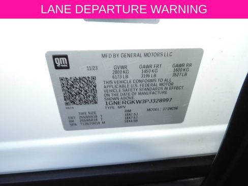 Used 2023 Chevrolet Traverse LT FWD image 14