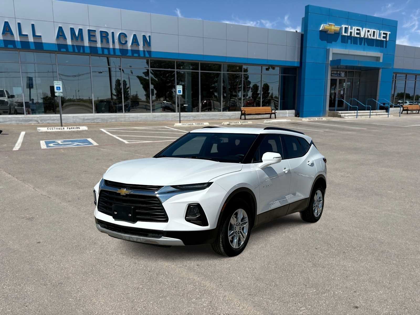 Used 2022 Chevrolet Blazer LT FWD image 4