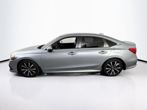 Used 2023 Honda Civic EX image 4