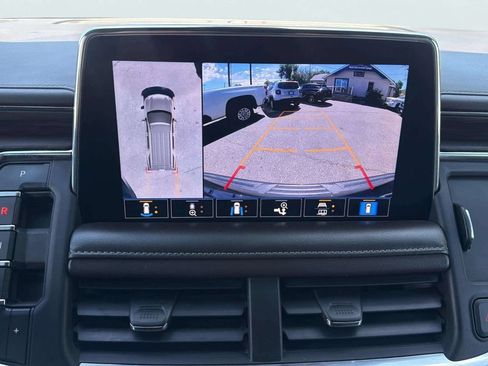 Used 2021 Chevrolet Tahoe Z71 w/ Z71 Off-Road Package AWD/4WD image 12
