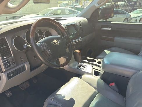 Used 2012 Toyota Tundra Limited w/ Platinum Pkg image 25