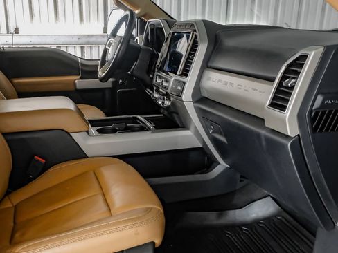 Used 2022 Ford F350 Lariat w/ Lariat Ultimate Package AWD/4WD image 13