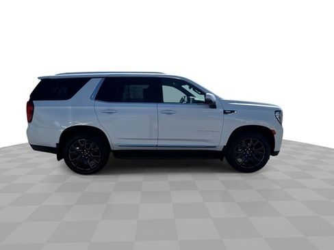 Certified 2023 GMC Yukon SLT w/ SLT Luxury Package AWD/4WD image 9