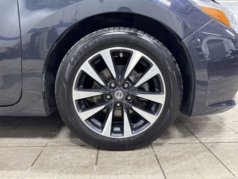 Used 2017 Nissan Altima 2.5 SV image 10