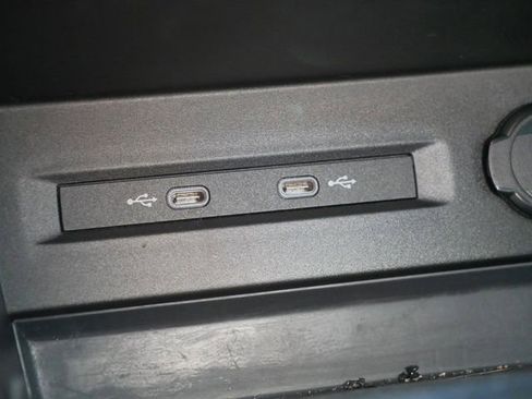 Certified 2023 Volkswagen Taos SEL AWD/4WD image 33