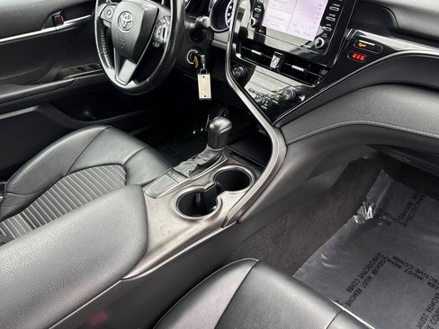 Used 2023 Toyota Camry SE FWD image 16