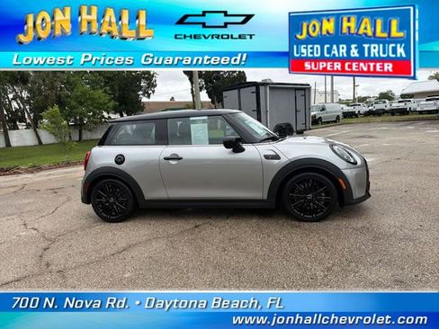 Used 2024 MINI Cooper S w/ Signature Upholstery Package image 14
